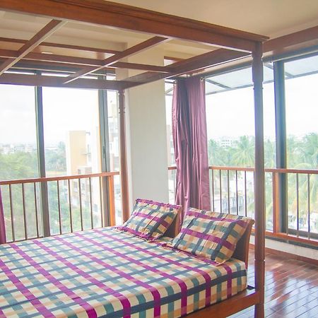 Gulmohar - Luxurious Penthouse Family Rooms Колхапур Екстериор снимка